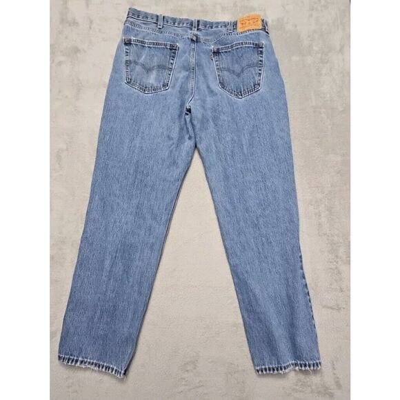 Levi's 550 Jeans Men's 38x34 Blue Relaxed Fit Medium Wash Denim, Well Worn - Picture 10 of 16
